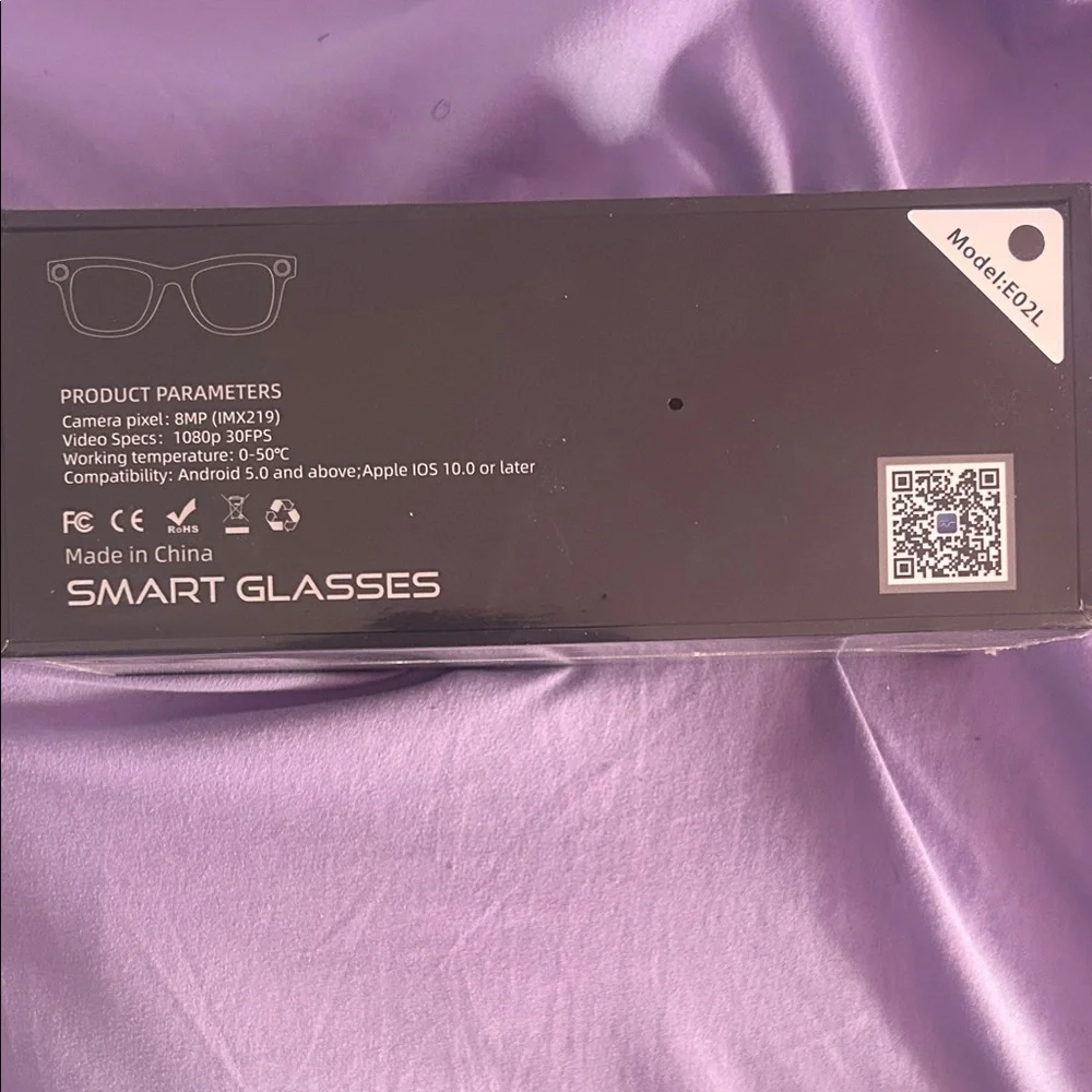 IRO Black Smart Glasses with Subtle Blue Lens Accent